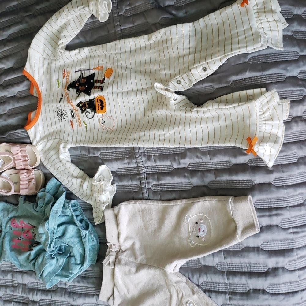 Baby clothing